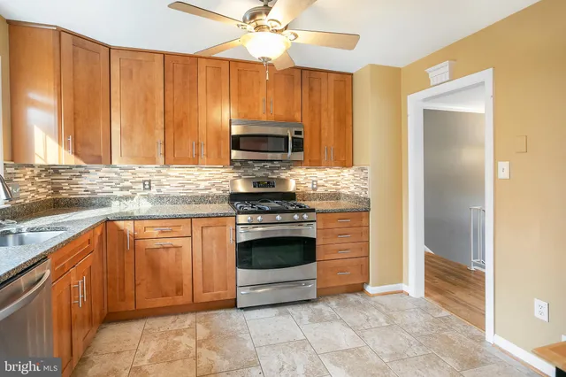 $4,100 | 8300 Midwood Street, Alexandria, VA 22308