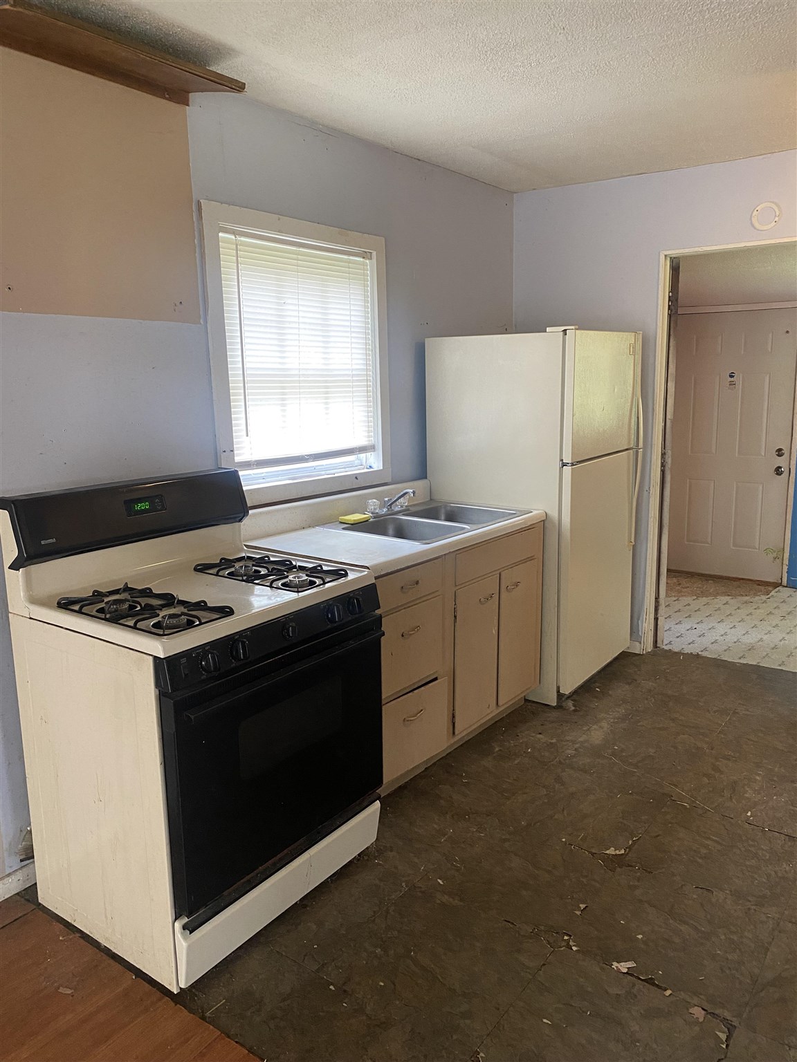 4520 Reed Street Fort Wayne, IN 46806 - Photo 7 of 13 Gallery Image 7