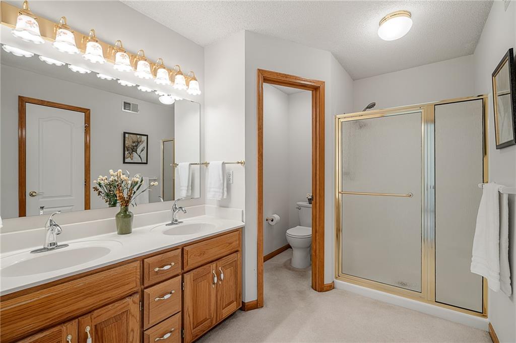 5109 Rosehill Road Shawnee, KS 66216 - Photo 23 of 55 Gallery Image 23