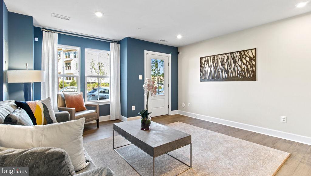 7516 Braun Street Laurel, MD 20707 - Photo 3 of 5