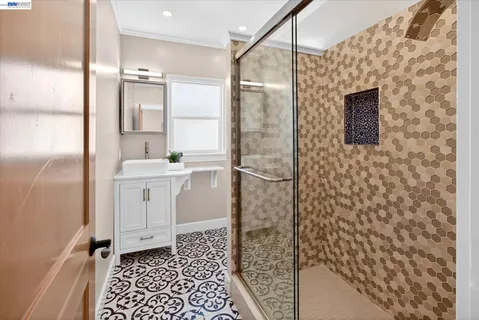 $1,295,000 | 552 Haight Avenue, Alameda, CA 94501