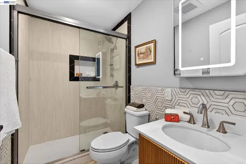 $1,295,000 | 552 Haight Avenue, Alameda, CA 94501