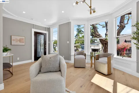 $1,295,000 | 552 Haight Avenue, Alameda, CA 94501