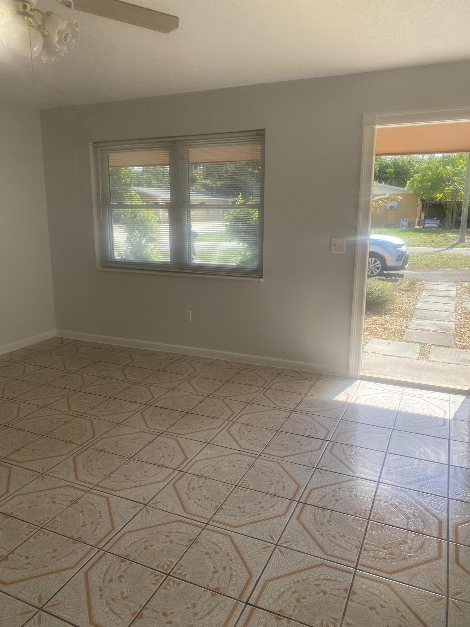 4365 Edward Road West Palm Beach, FL 33406 - Photo 5 of 8 IMG_4133