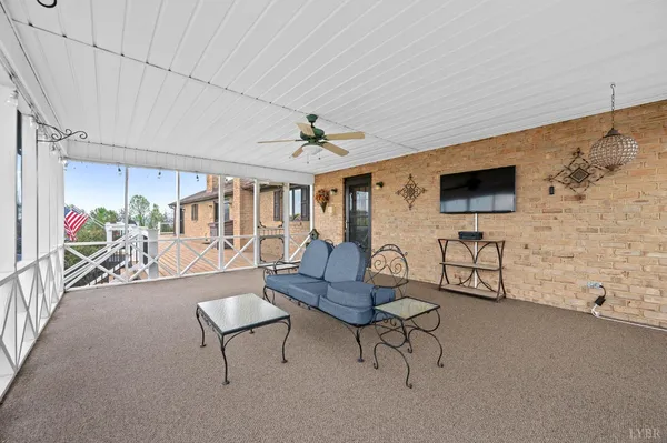 $1,100,000 | 355 Dyson Road, Amherst, VA 24521