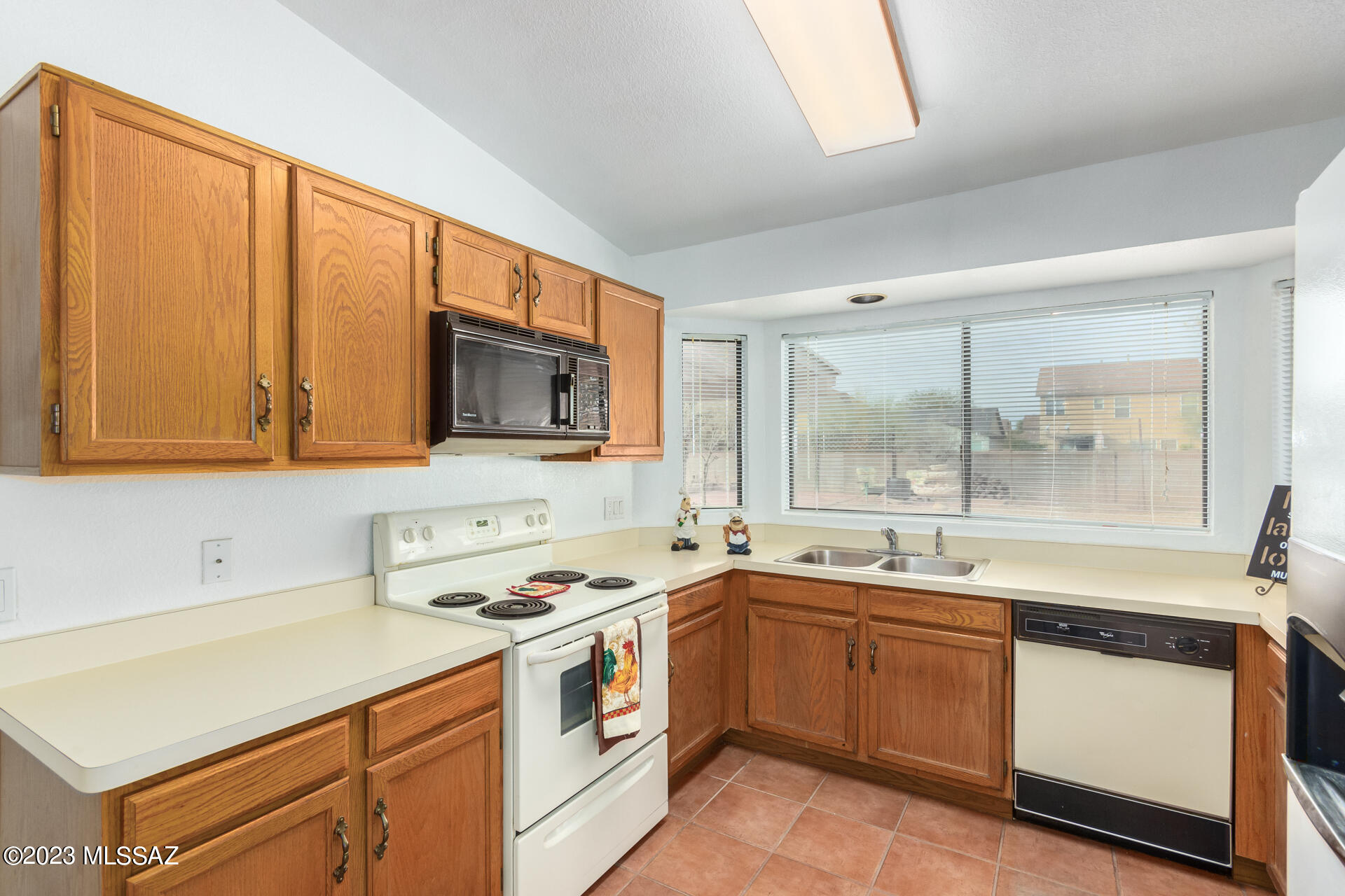 5911 North Moonbrook Road Tucson, AZ 85741 - Photo 9 of 22 Gallery Image 9
