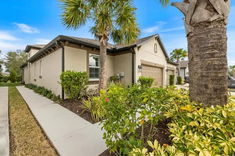 $369,900 | 6077 Amberly Drive, Bradenton, FL 34208