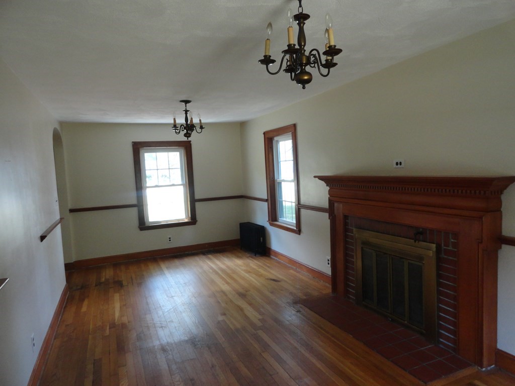 327 Main Street Townsend, MA 01469 - Photo 11 of 27