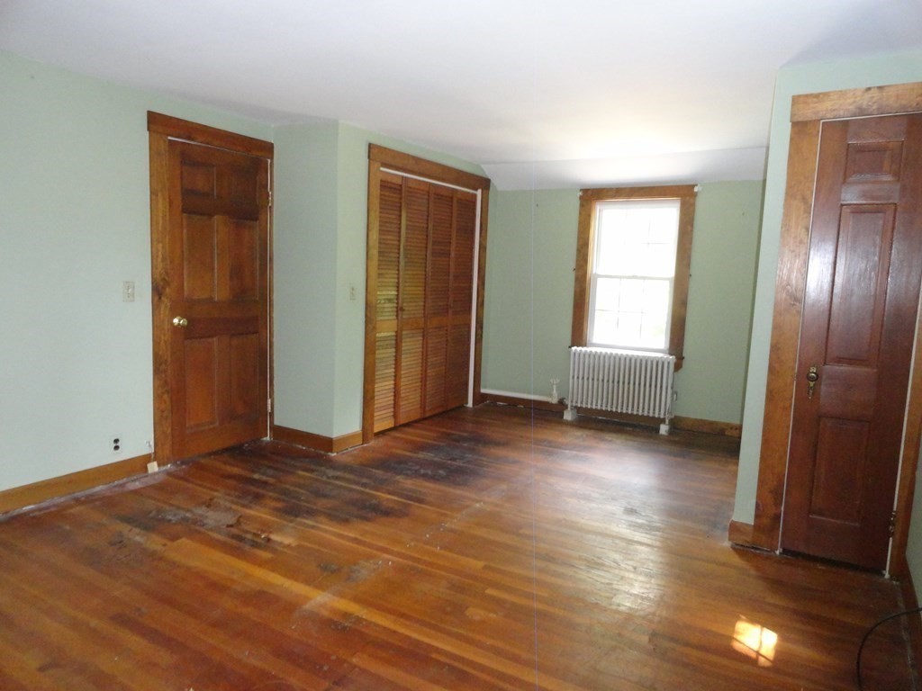 327 Main Street Townsend, MA 01469 - Photo 24 of 27
