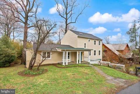 $1,450,000 | 6523 79th Place, Cabin John, MD 20818