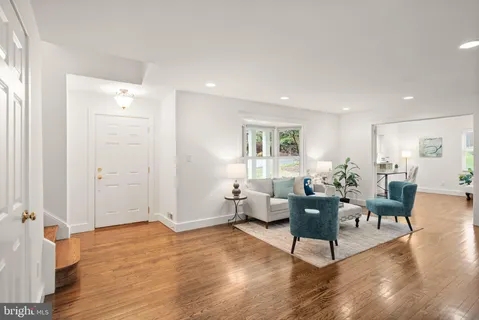 $1,450,000 | 6523 79th Place, Cabin John, MD 20818