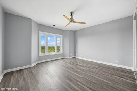 $250,000 | 1 Renaissance Place, Unit 3PH, Palatine, IL 60067