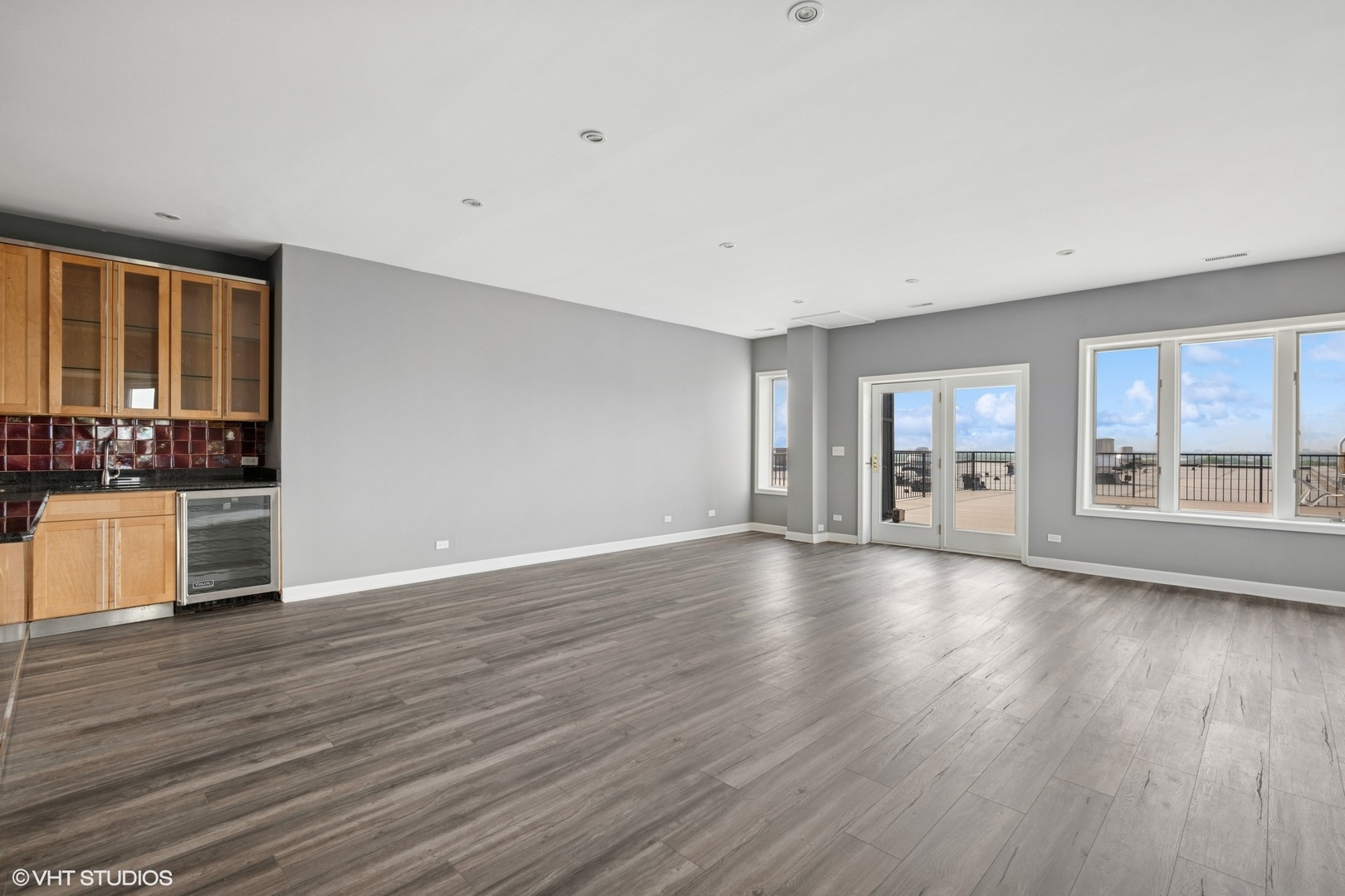 1 Renaissance Place, Unit 3PH Palatine, IL 60067 - Photo 3 of 28