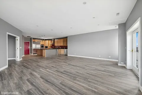 $250,000 | 1 Renaissance Place, Unit 3PH, Palatine, IL 60067