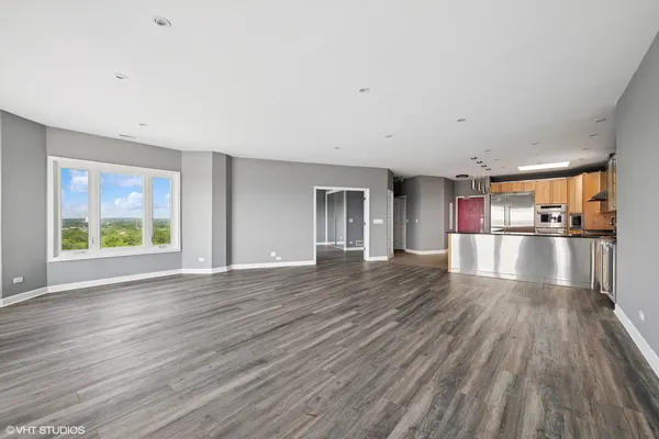 $250,000 | 1 Renaissance Place, Unit 3PH, Palatine, IL 60067