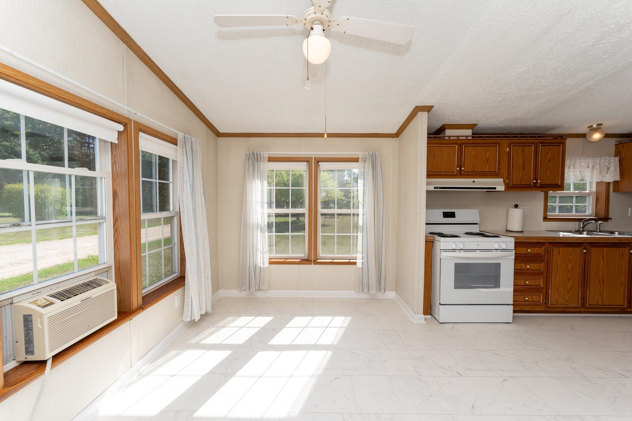 2924 South Gilmore Road Mount Pleasant, MI 48858 - Photo 14 of 54 1949481-80cd96af-0eb2-4afd-93c2-9bb51ccec631.JPG
