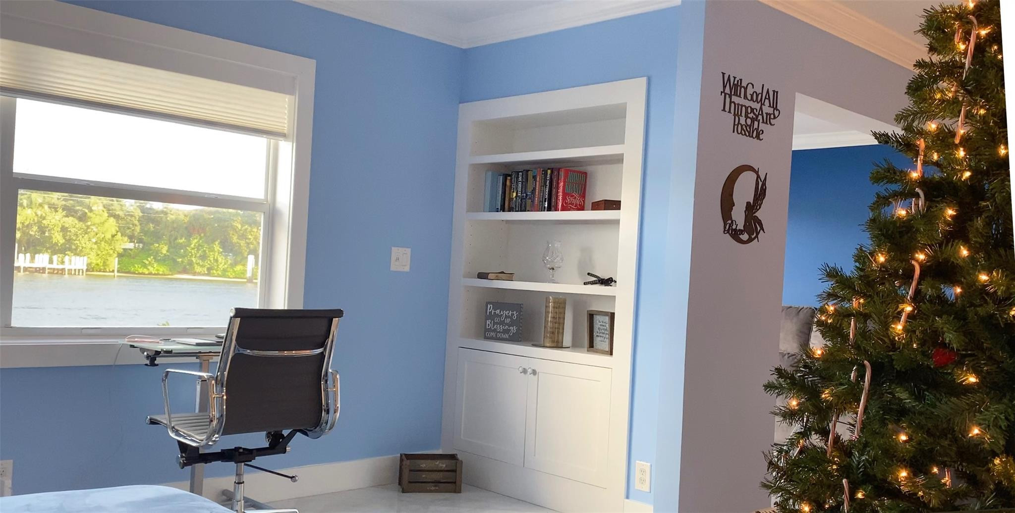 2758 Northeast 30th Avenue, Unit 3A Lighthouse Point, FL 33064 - Photo 20 of 29 master bedroom built-in