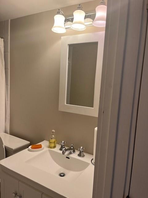 2758 Northeast 30th Avenue, Unit 3A Lighthouse Point, FL 33064 - Photo 21 of 29 Bath Room