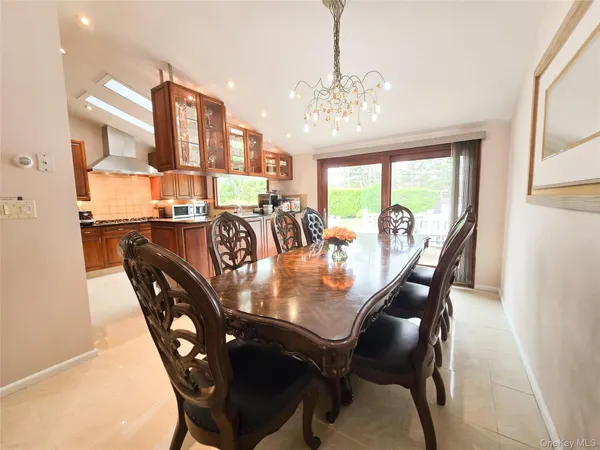 $1,100,000 | 24 Edna Drive, Syosset, NY 11791