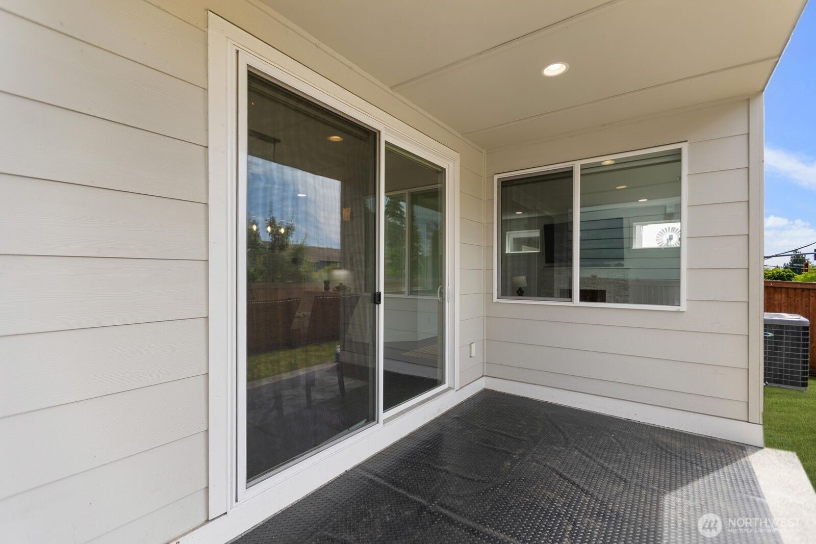 3911 211th Place Southeast Bothell, WA 98021 - Photo 33 of 39