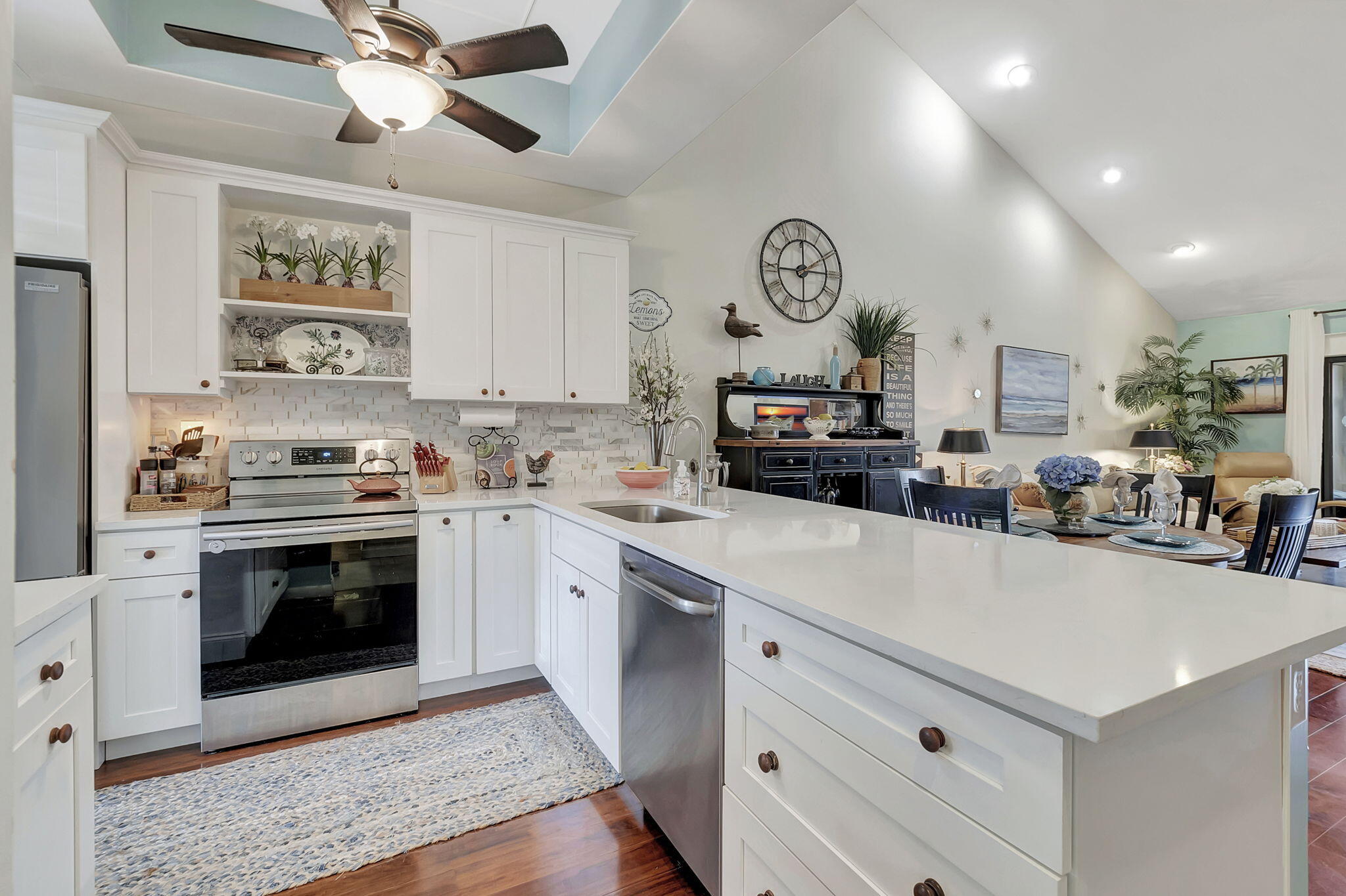 10907 Lake Front Place Boca Raton, FL 33498 - Photo 2 of 43 14-web-or-mls-DSC_4525