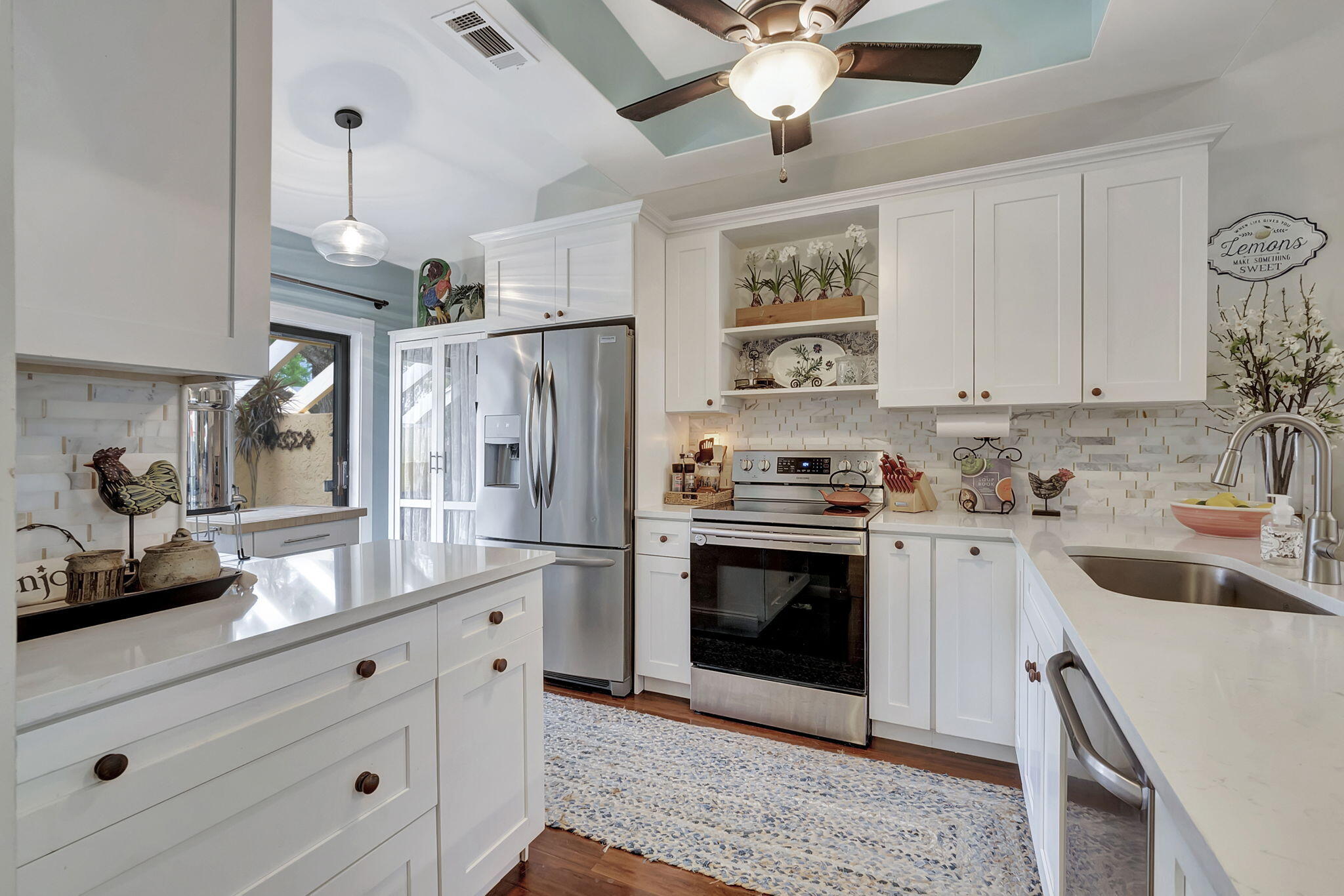 10907 Lake Front Place Boca Raton, FL 33498 - Photo 3 of 43 15-web-or-mls-DSC_4530