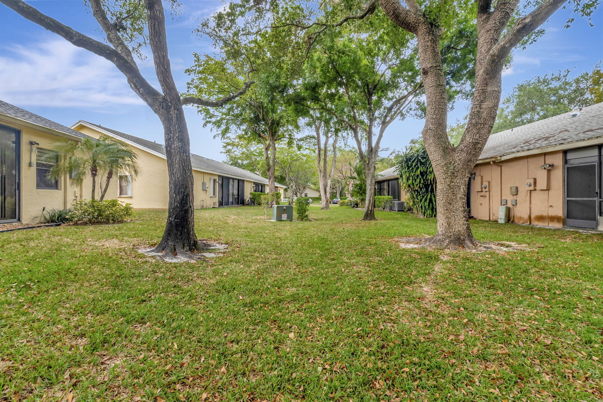 10907 Lake Front Place Boca Raton, FL 33498 - Photo 33 of 43 38-web-or-mls-DSC_4645
