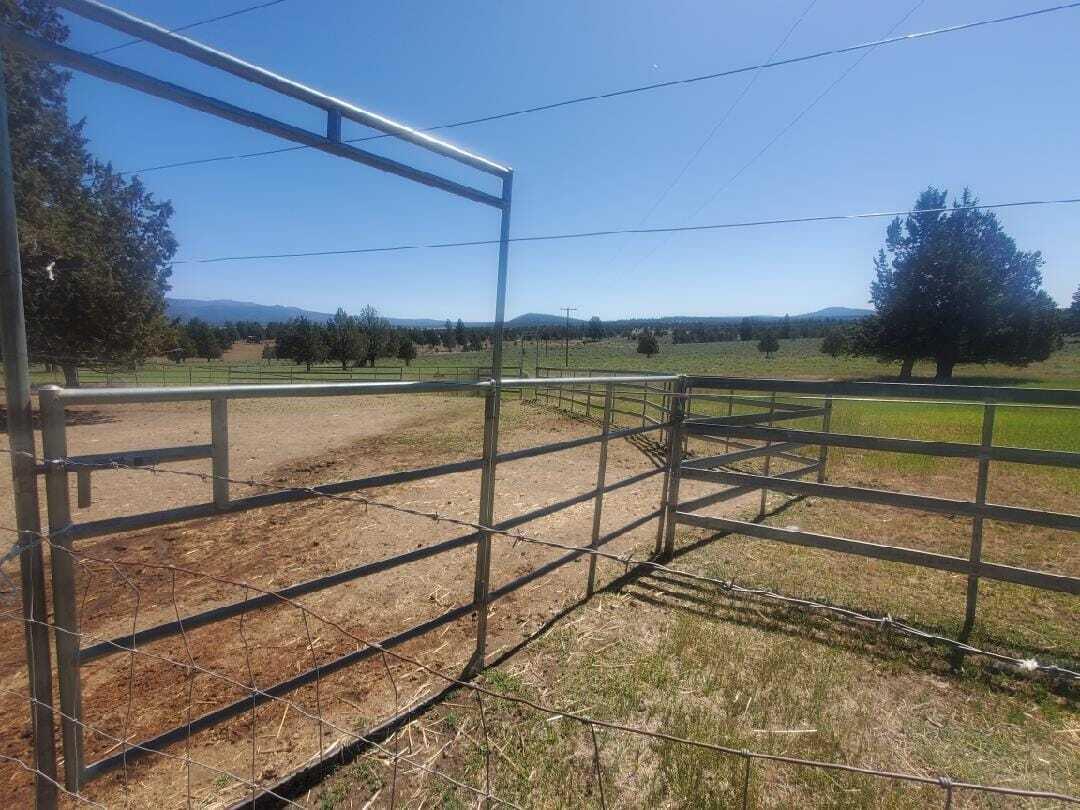 17703 Fishhole Creek Road Bly, OR 97622 - Photo 8 of 34 IMG-20260330-WA0013(1)