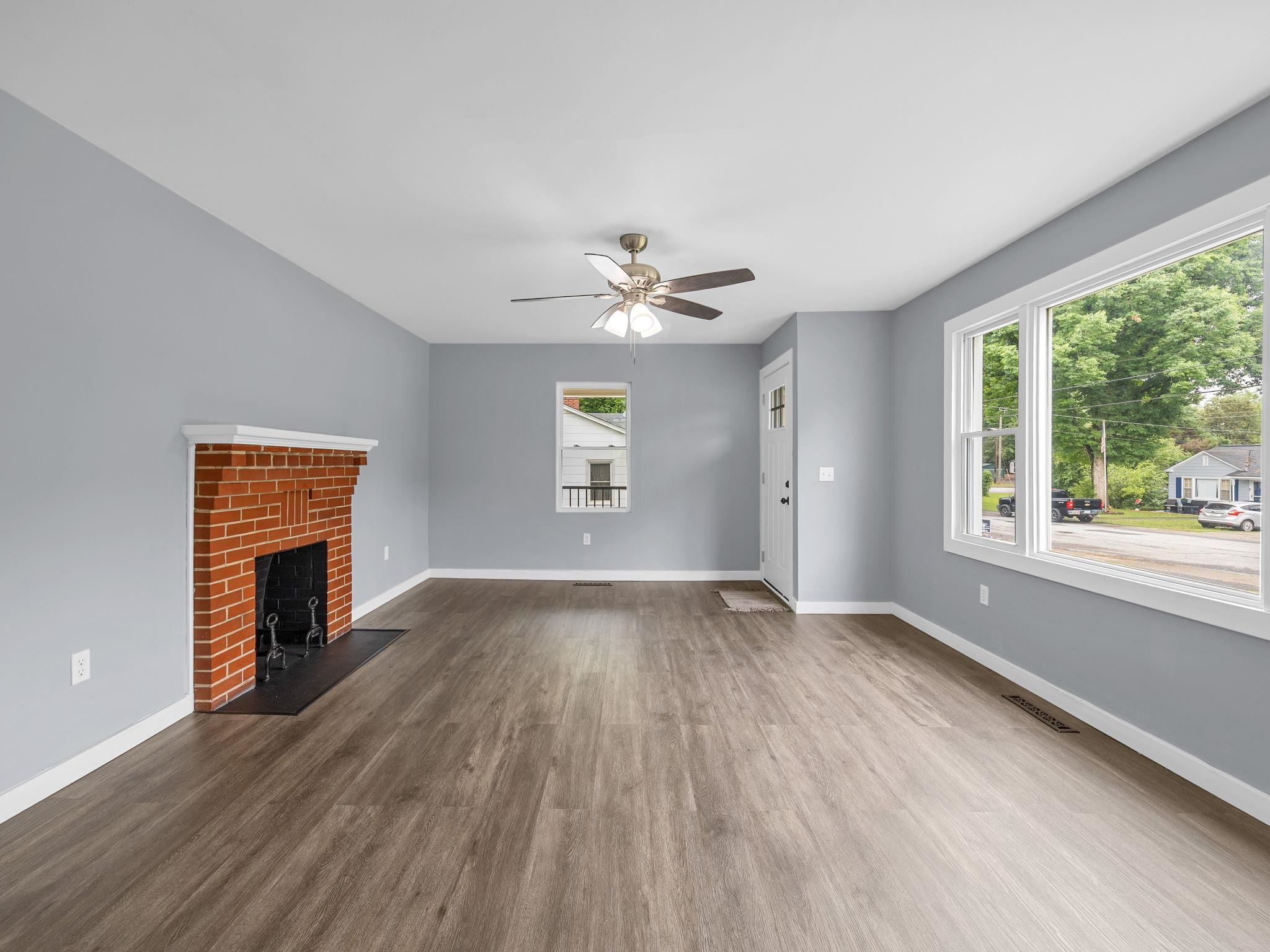 714 Holmes Street Gaffney, SC 29341 - Photo 7 of 33