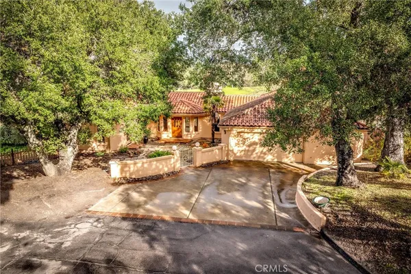 $945,000 | 8865 Pino Solo Avenue, Atascadero, CA 93422