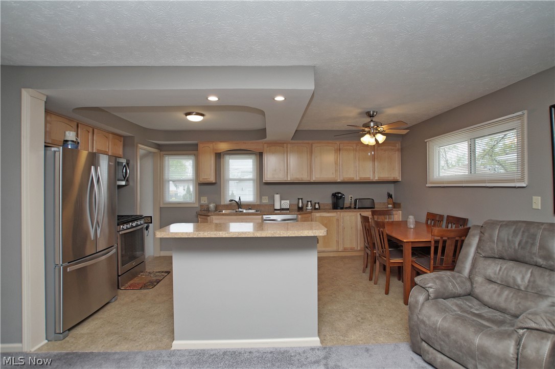 352 Clarmont Road Willowick, OH 44095 - Photo 3 of 29