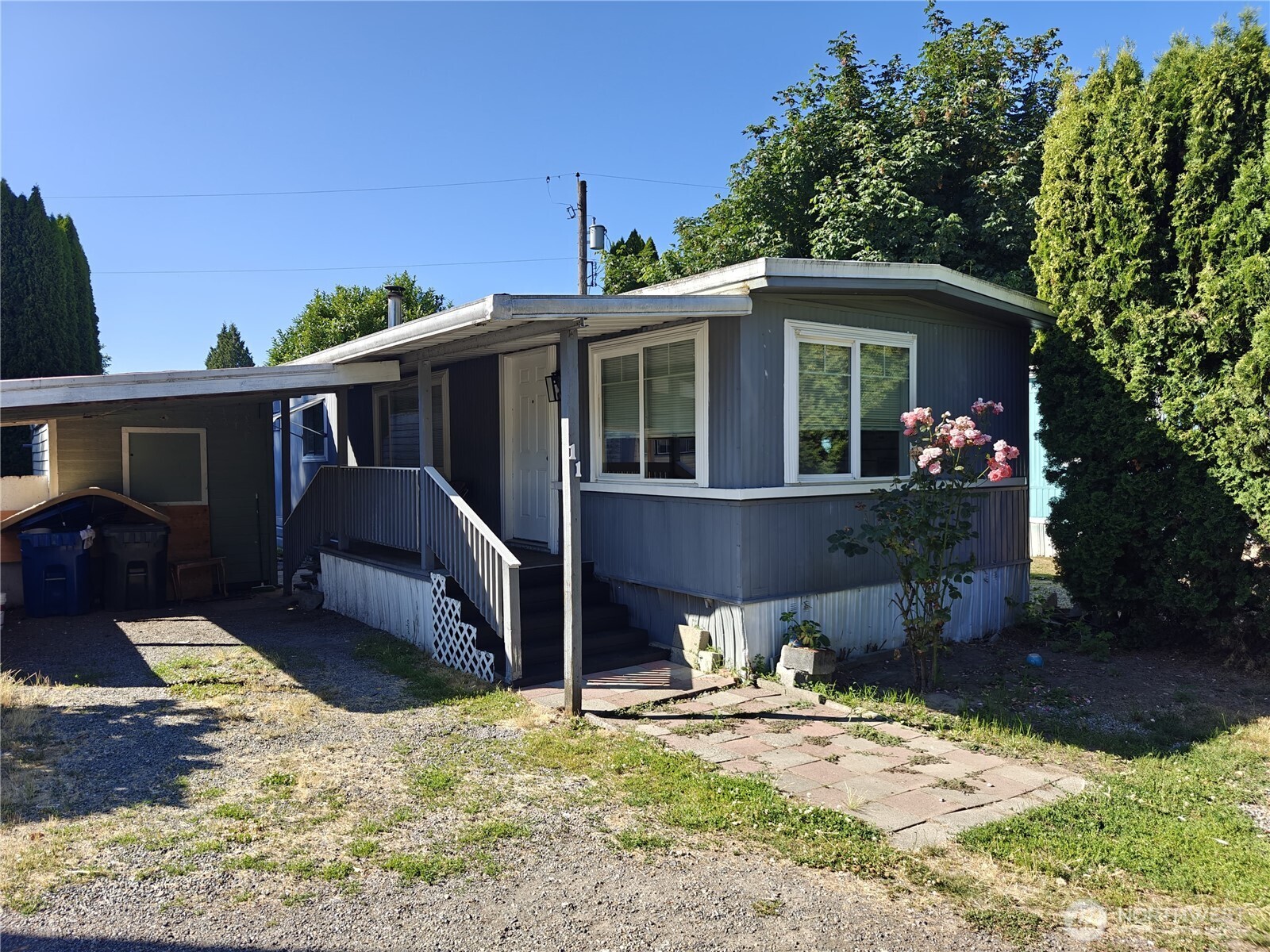 1720 Maple Lane, Unit 11 Kent, WA 98030 - Photo 2 of 30