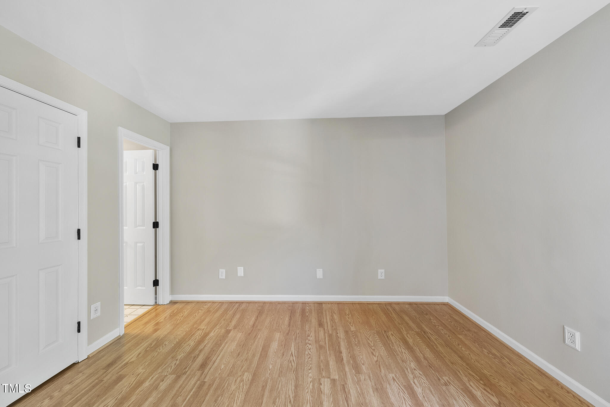 3427 Mill Run Raleigh, NC 27612 - Photo 14 of 20 14