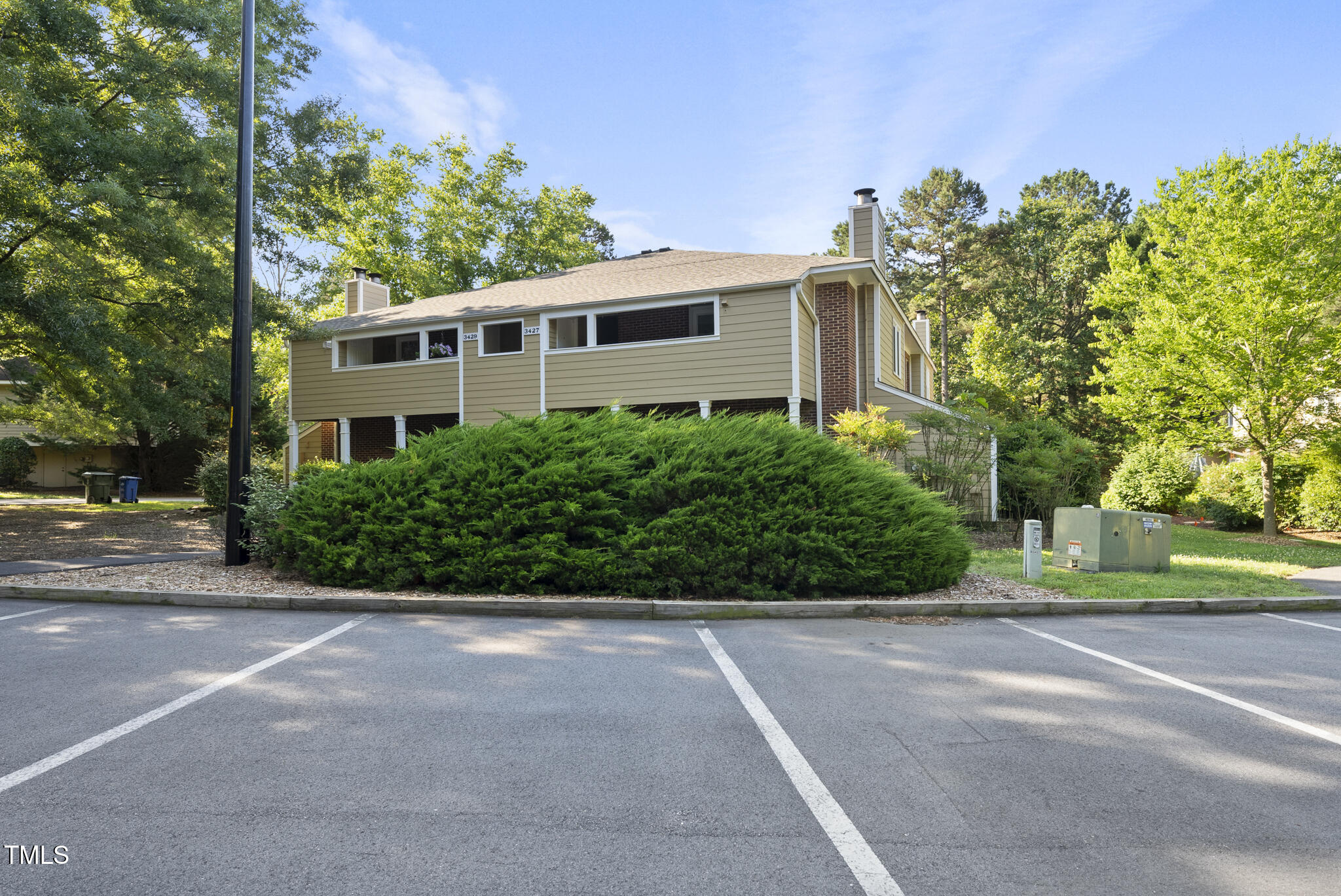 3427 Mill Run Raleigh, NC 27612 - Photo 18 of 20 18