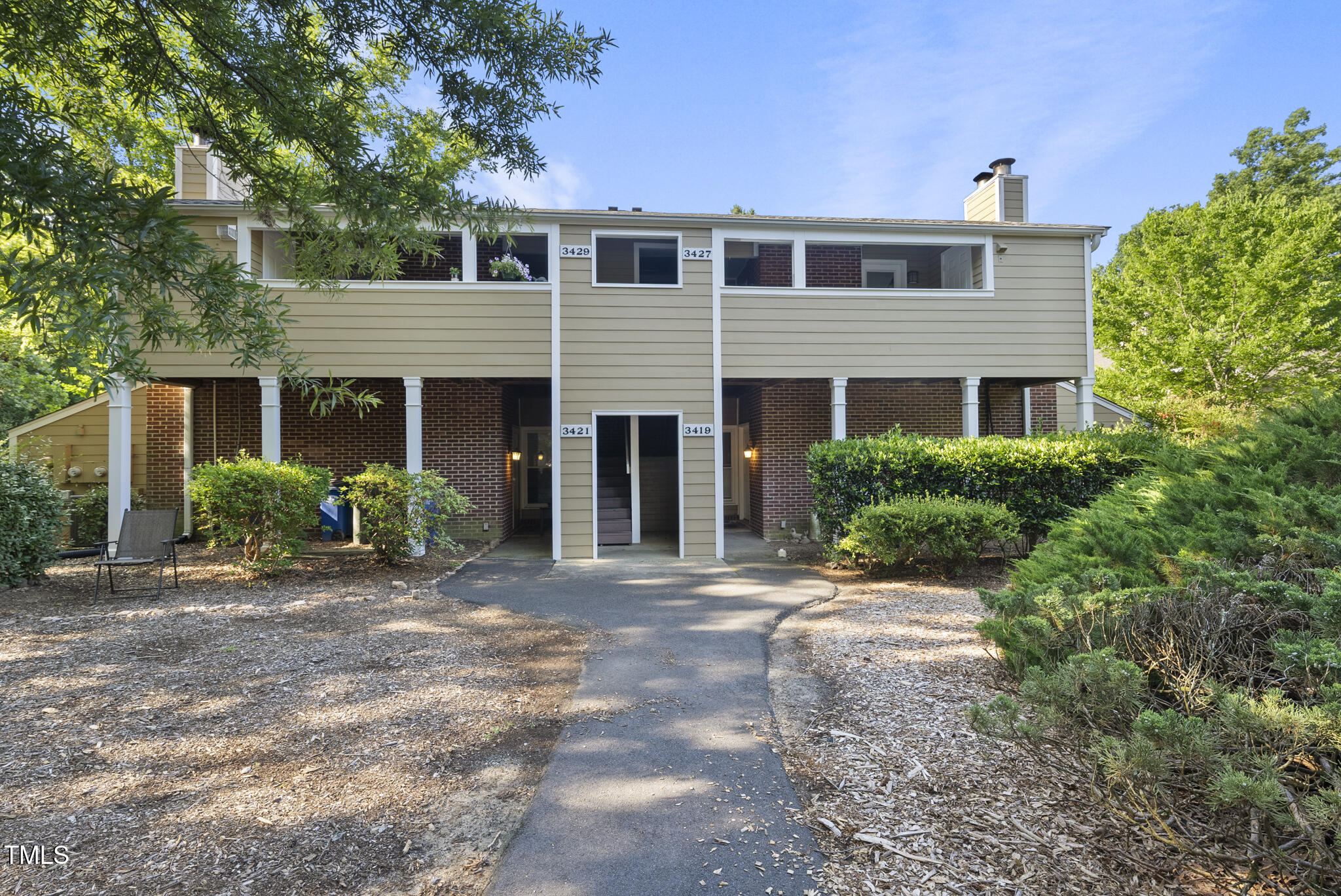 3427 Mill Run Raleigh, NC 27612 - Photo 2 of 20 2