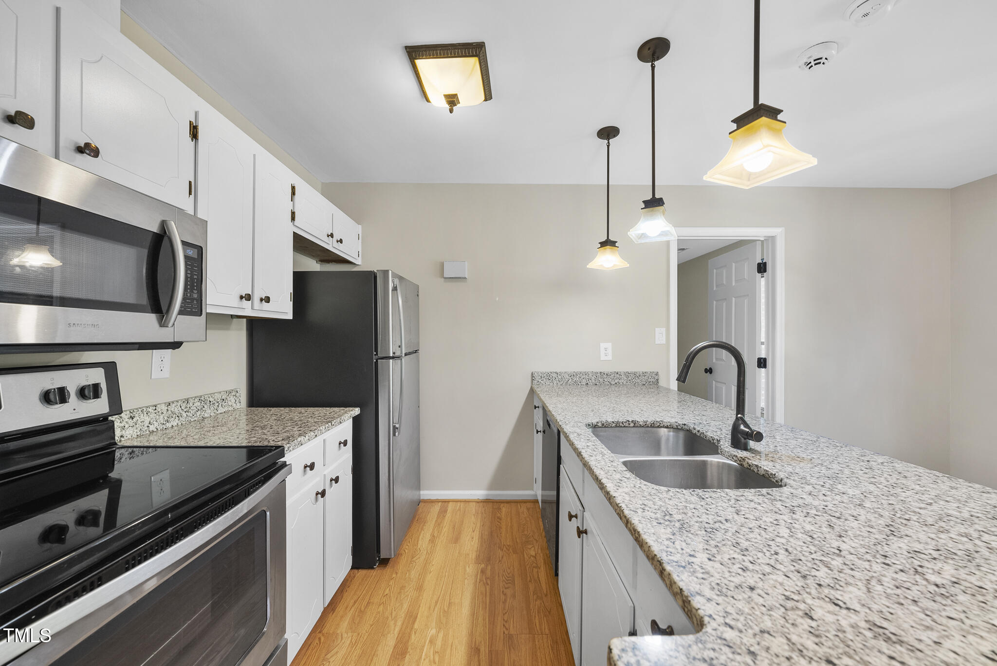 3427 Mill Run Raleigh, NC 27612 - Photo 3 of 20 3