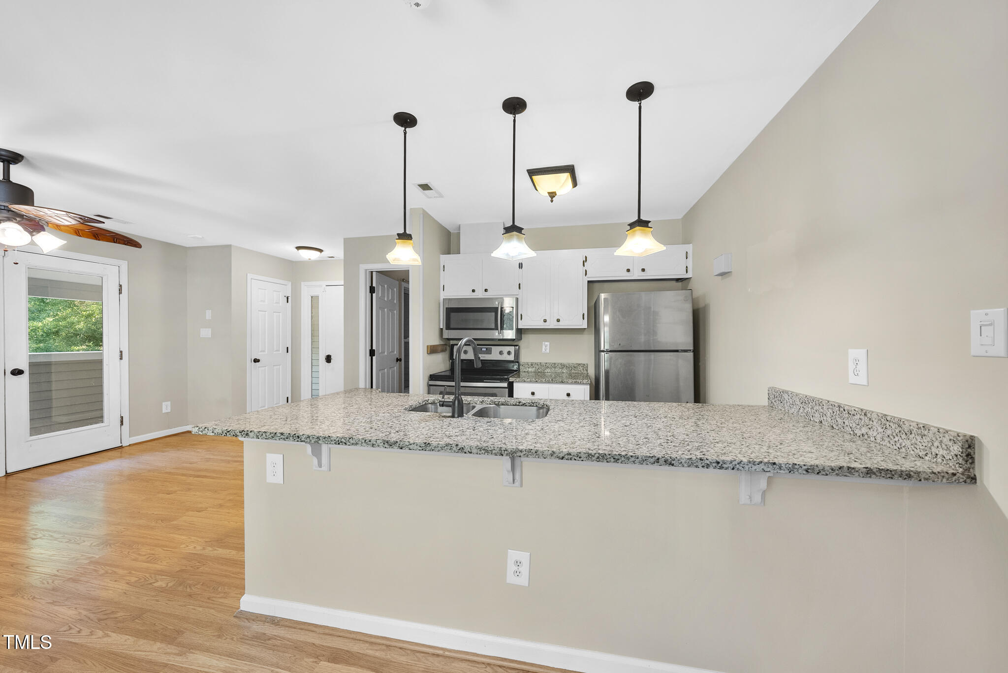 3427 Mill Run Raleigh, NC 27612 - Photo 4 of 20 4
