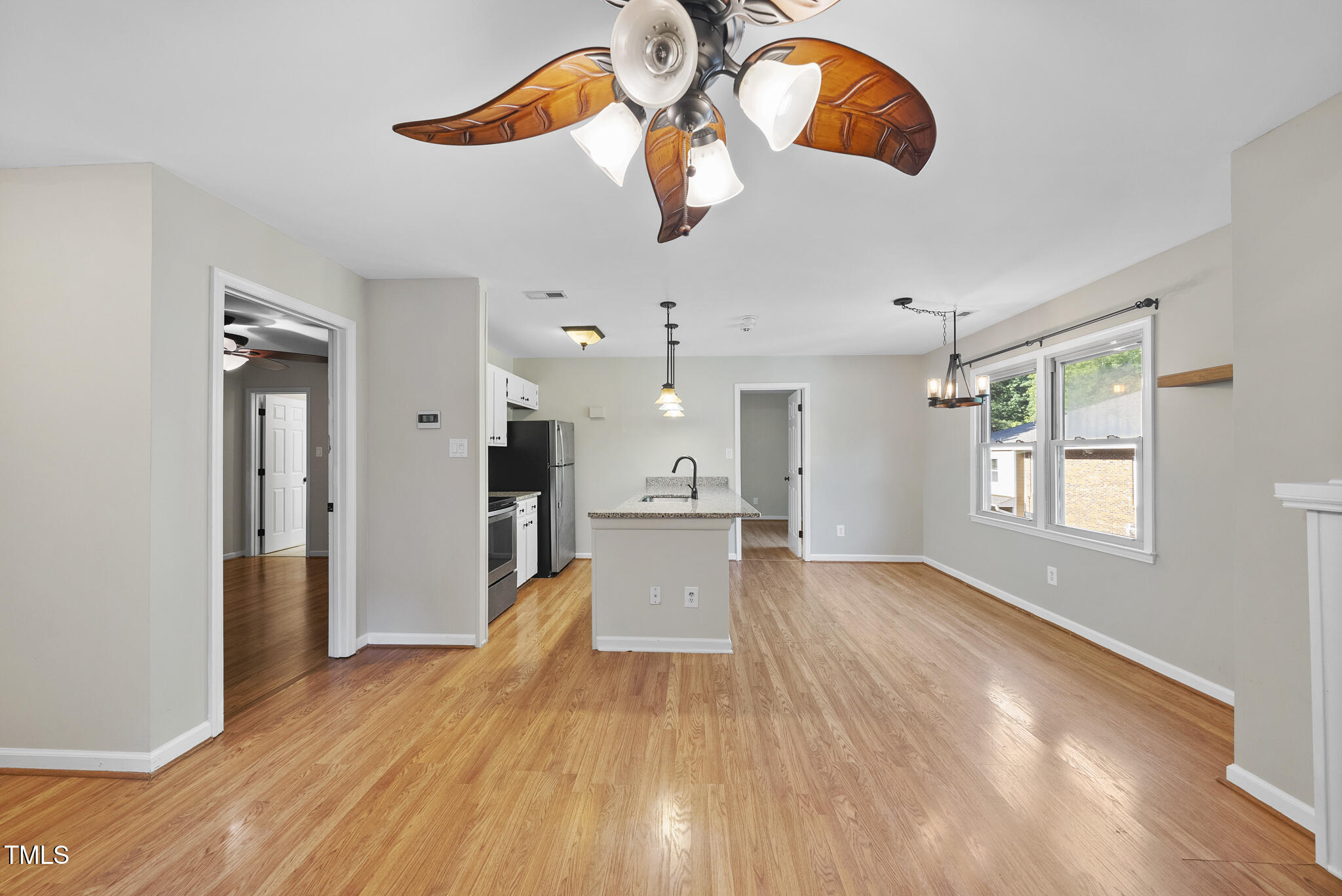 3427 Mill Run Raleigh, NC 27612 - Photo 8 of 20 8
