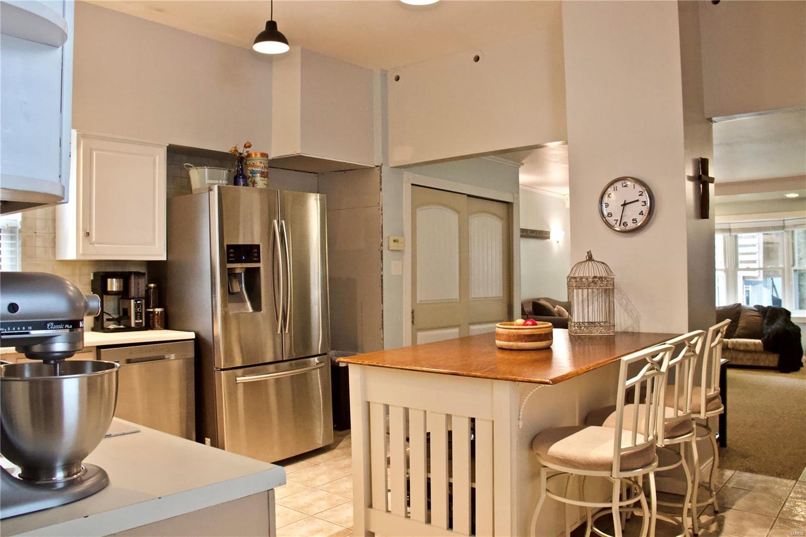 7346 Morgan Ford Road St. Louis, MO 63116 - Photo 6 of 39 Gallery Image 6