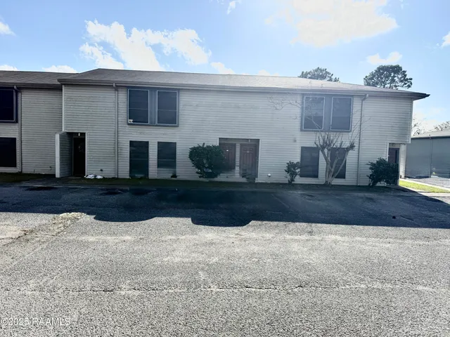$210,000 | 201 High Meadows Boulevard, Unit 209212, Lafayette, LA 70507