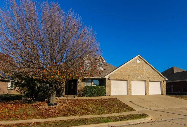 $3,000 | 8716 Trace Ridge Parkway, Fort Worth, TX 76244