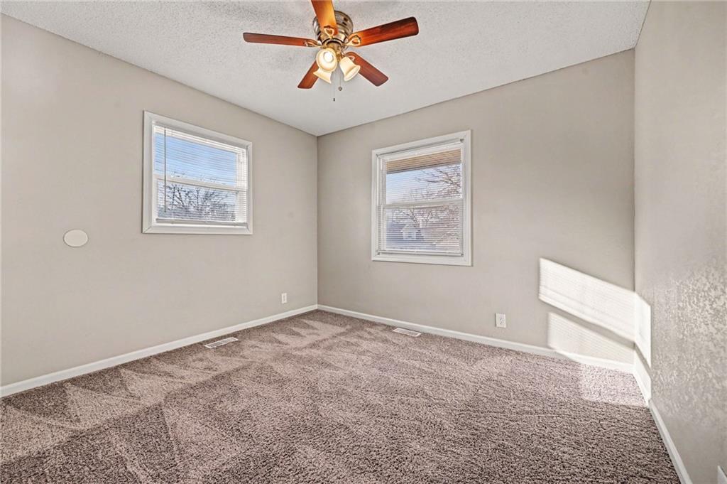 18407 Lexington Road Independence, MO 64058 - Photo 12 of 17