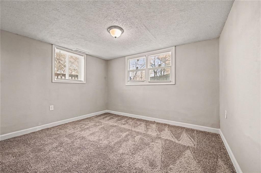 18407 Lexington Road Independence, MO 64058 - Photo 13 of 17