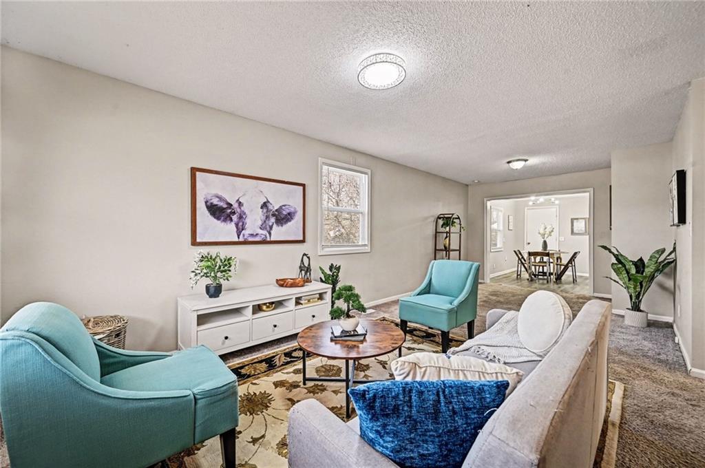 18407 Lexington Road Independence, MO 64058 - Photo 5 of 17