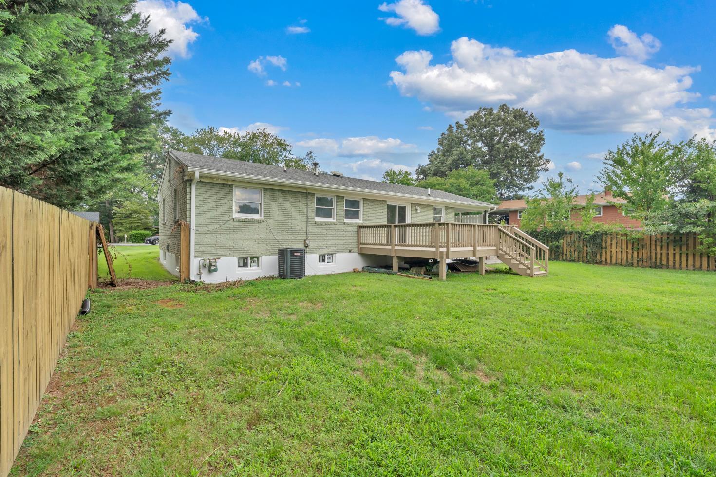 1667 Barnett Road Northwest Roanoke, VA 24017 - Photo 4 of 33 MIB09068 (43)
