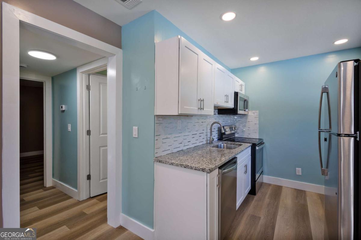 125 Jones Street, Unit A3 Blue Ridge, GA 30513 - Photo 12 of 23