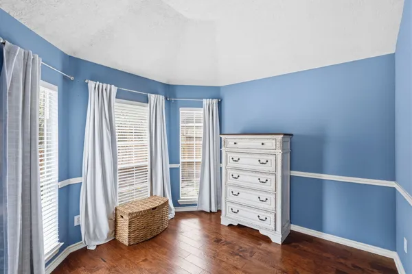 $3,200 | 10134 West Temple Drive, Houston, TX 77095