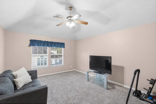 $3,200 | 10134 West Temple Drive, Houston, TX 77095