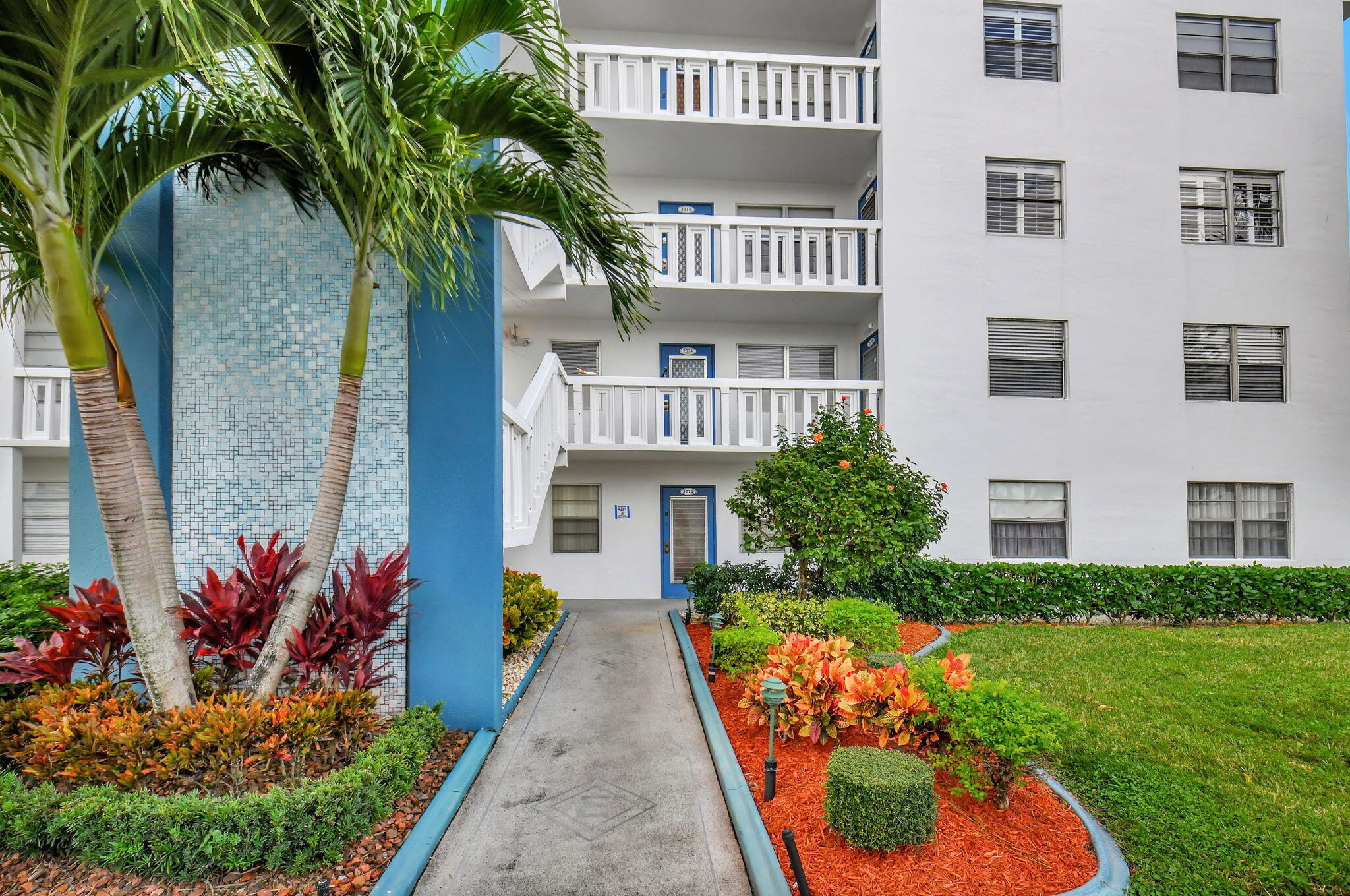 2074 Exeter, Unit 2074E Boca Raton, FL 33434 - Photo 2 of 66 FRONT ENTRANCE