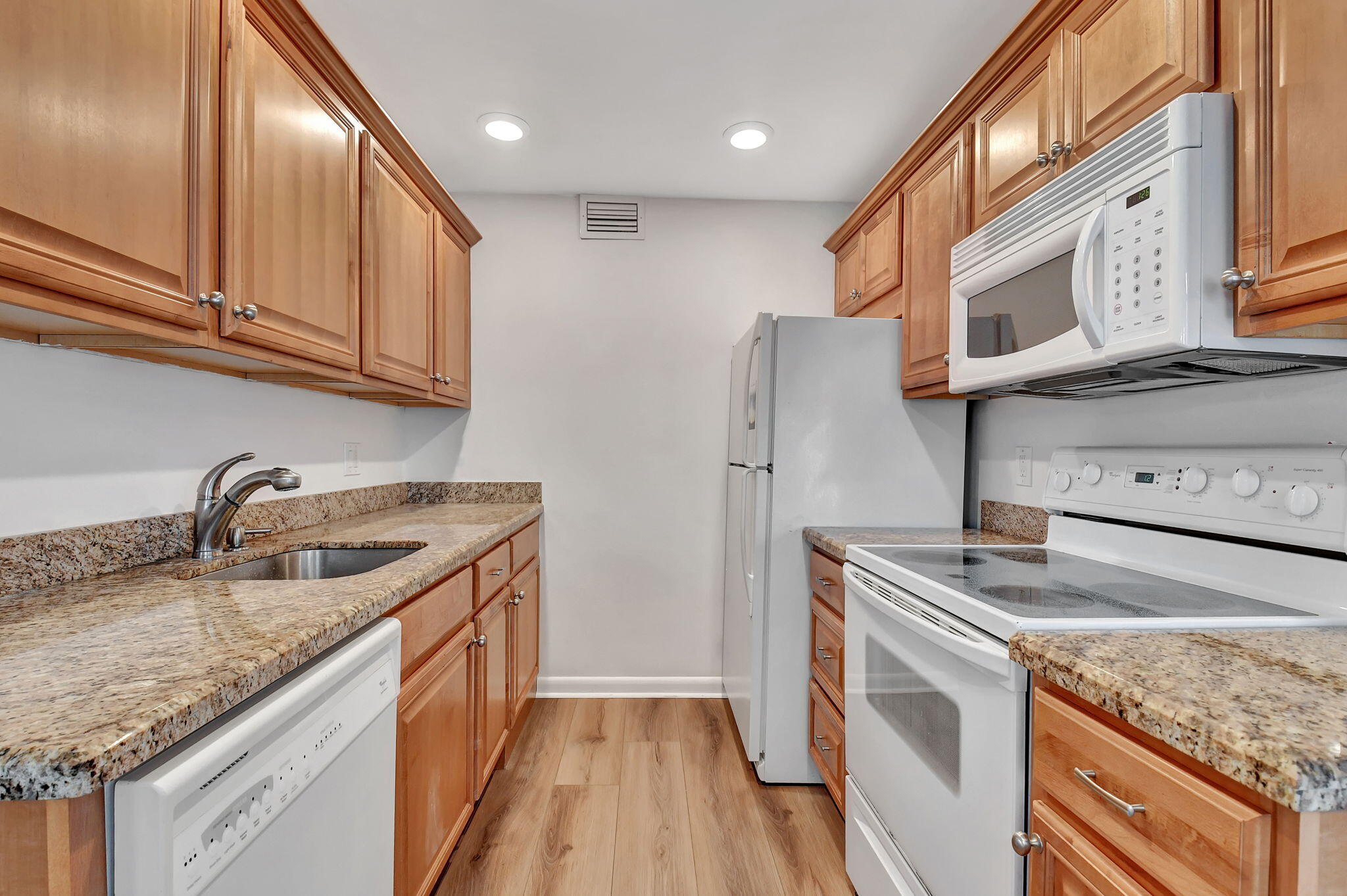 2074 Exeter, Unit 2074E Boca Raton, FL 33434 - Photo 8 of 66 Renovated Granite Kitchen
